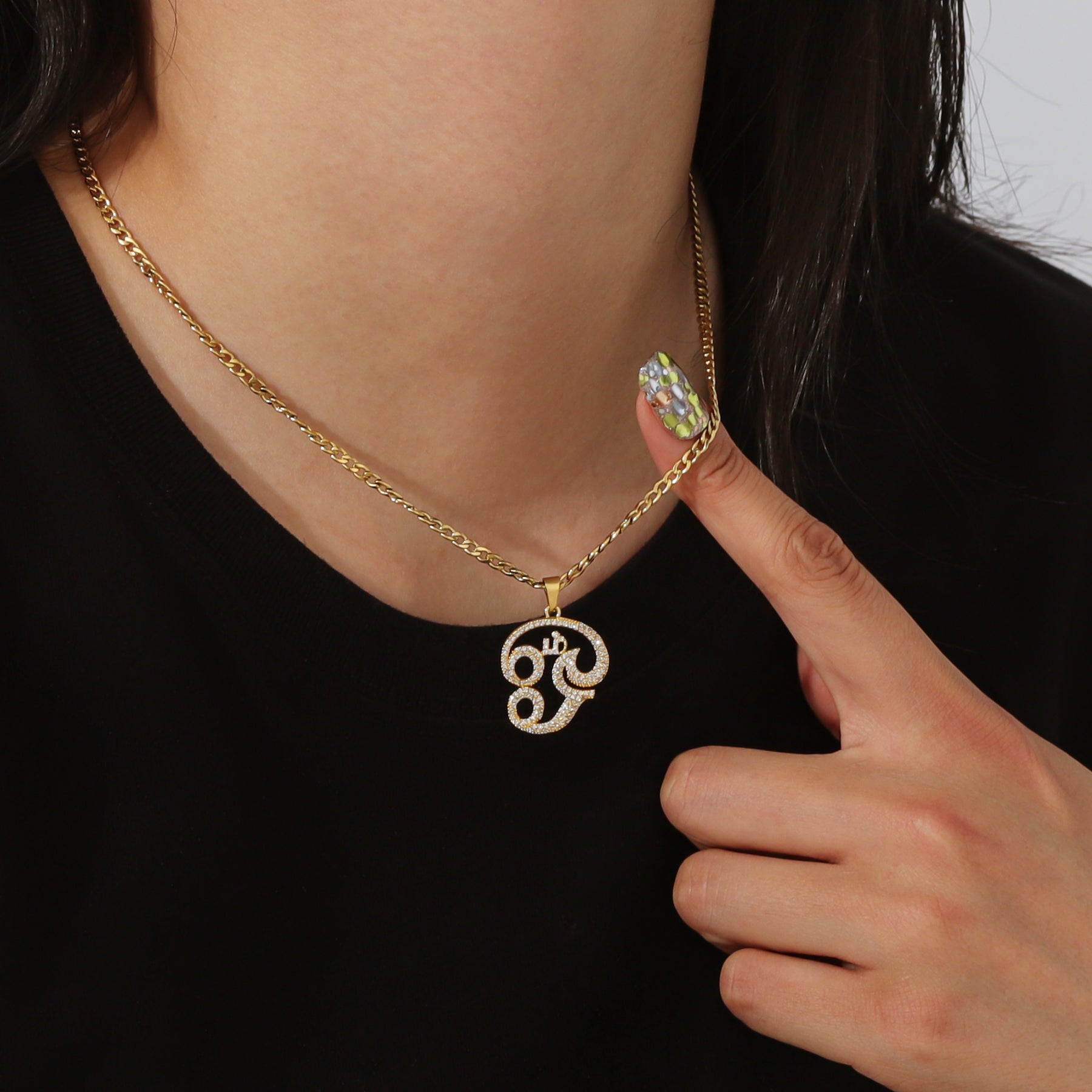 Model Wearing Tamil Om Pendant Necklace