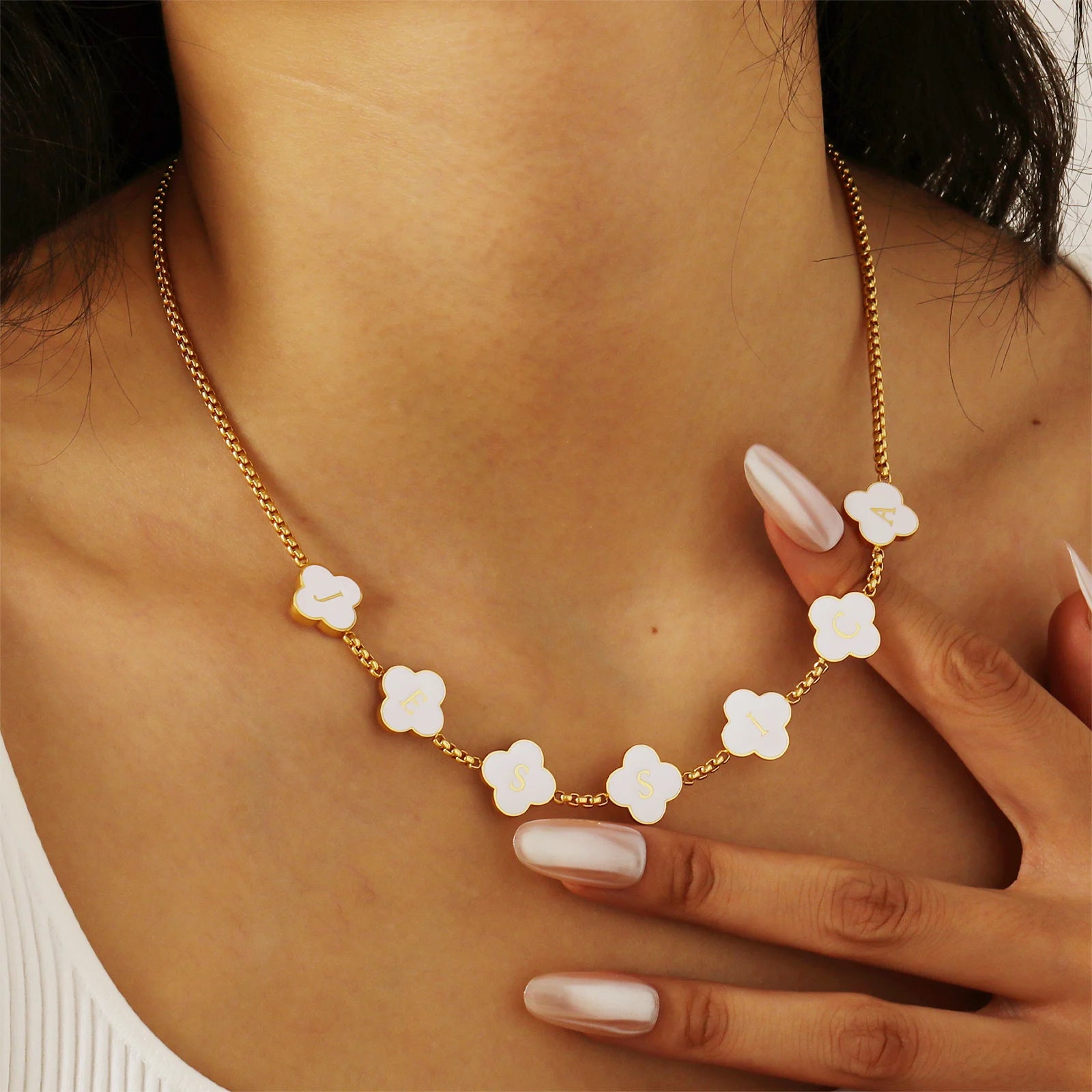 Personalized Limitless Clover Name Necklace