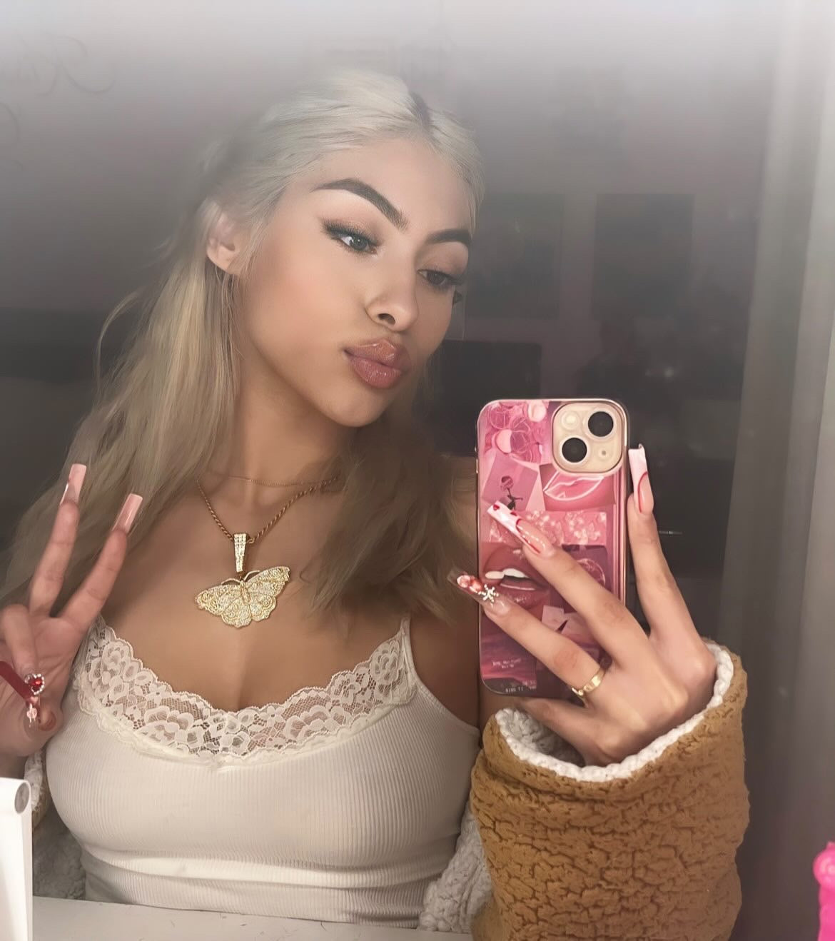 Blinged Butterfly Pendant Necklace - Limitless Jewellery