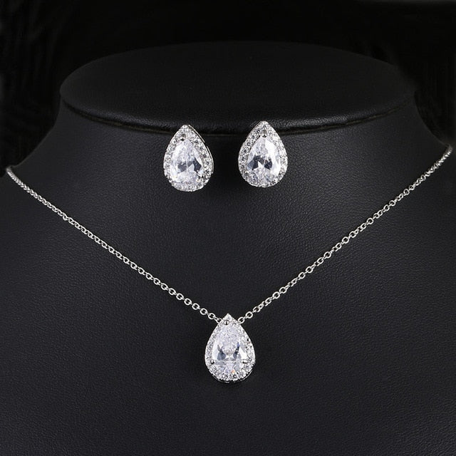 Stina Necklace