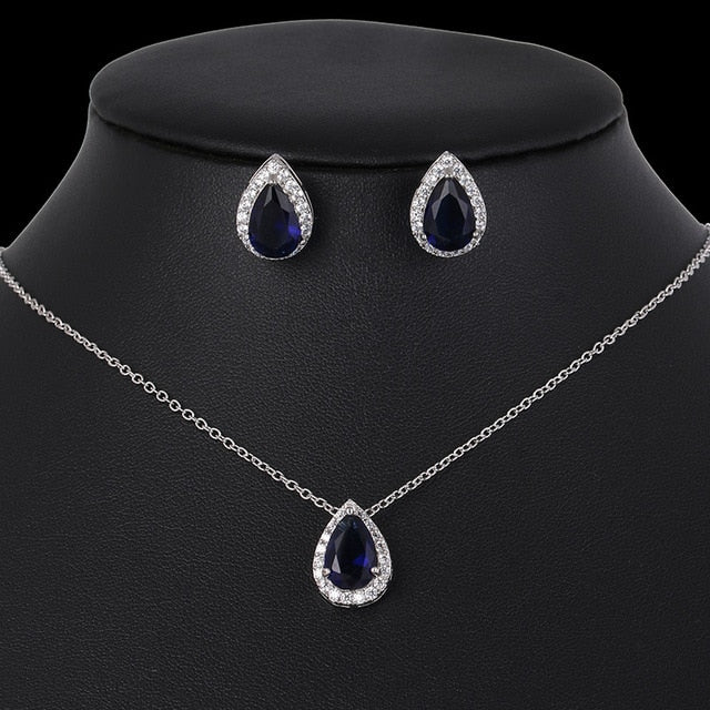 Stina Necklace