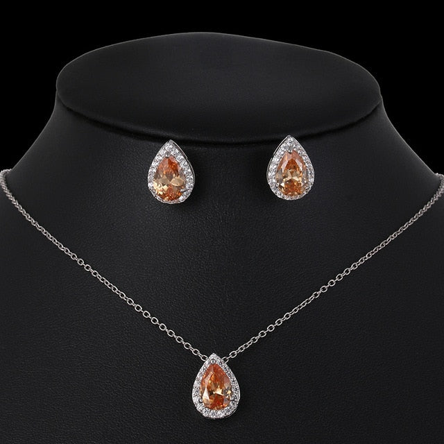Stina Necklace
