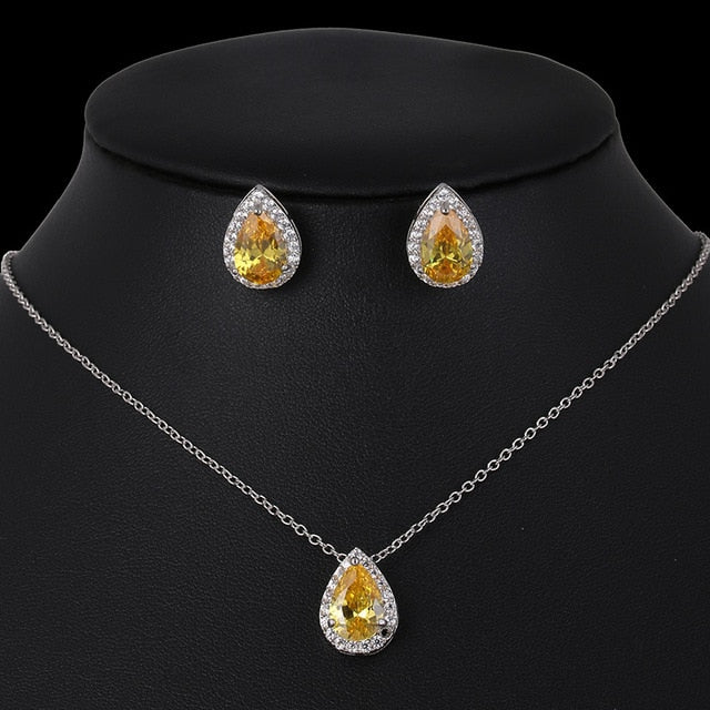 Stina Necklace