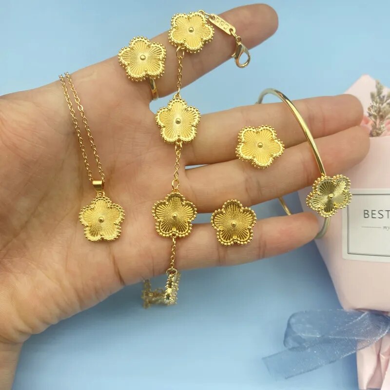 Flower and Butterfly Gold Color Jewelry Set for Women - Earring and Necklace