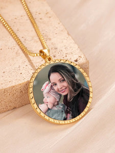 Personalized Family Tree Photo Necklace with Nameplate