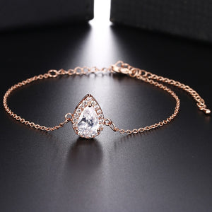 Stina Necklace